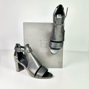 Women’s Black Leather Sandals Ankle Buckle Emanuele Crasto  9.5 or 41 NEW IN BOX